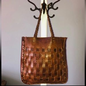 WOVEN LEATHER TOTE